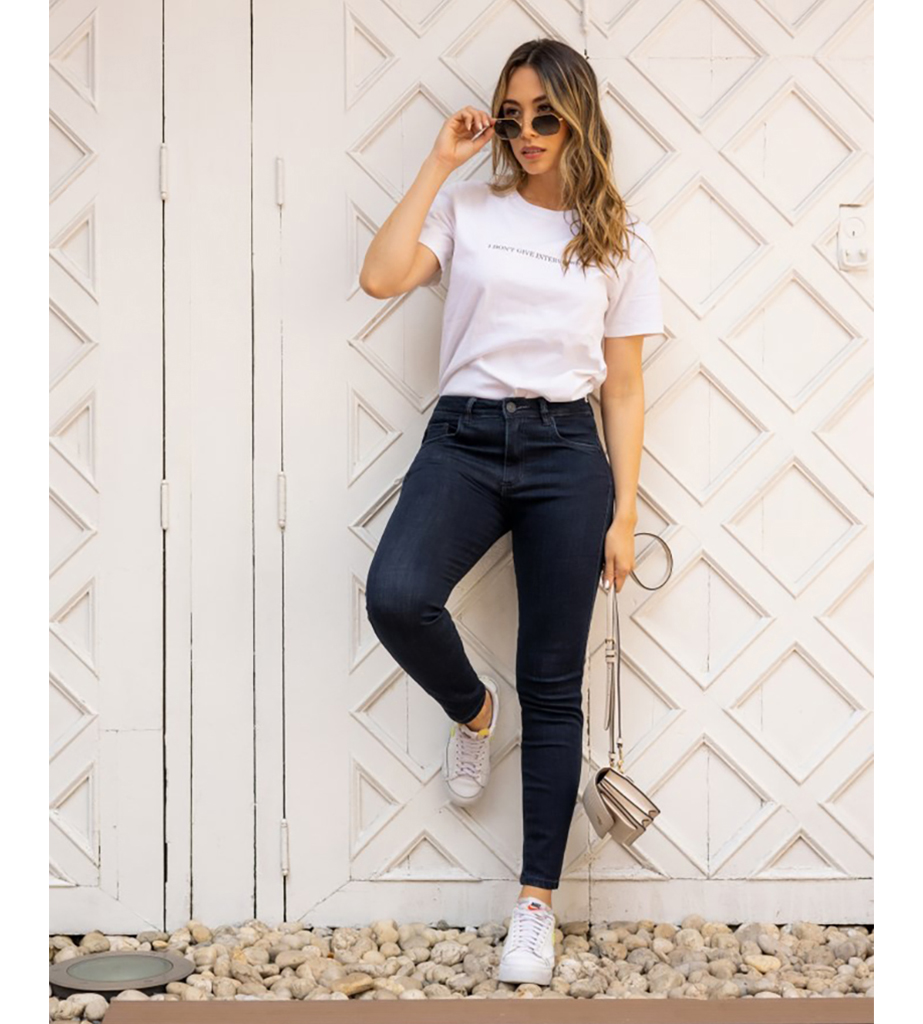 Jean 17057