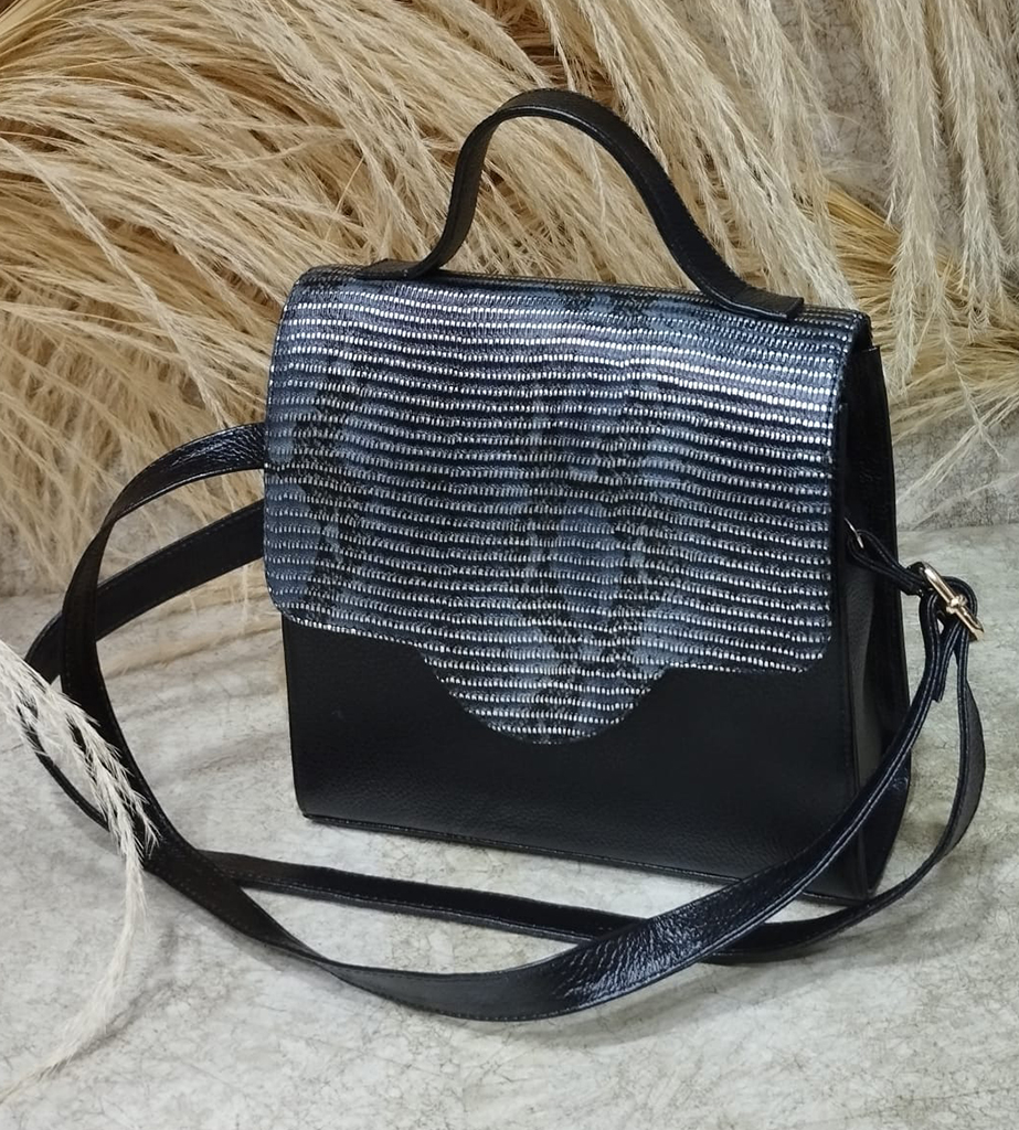 Bolso Flap solapa correa - Image 5