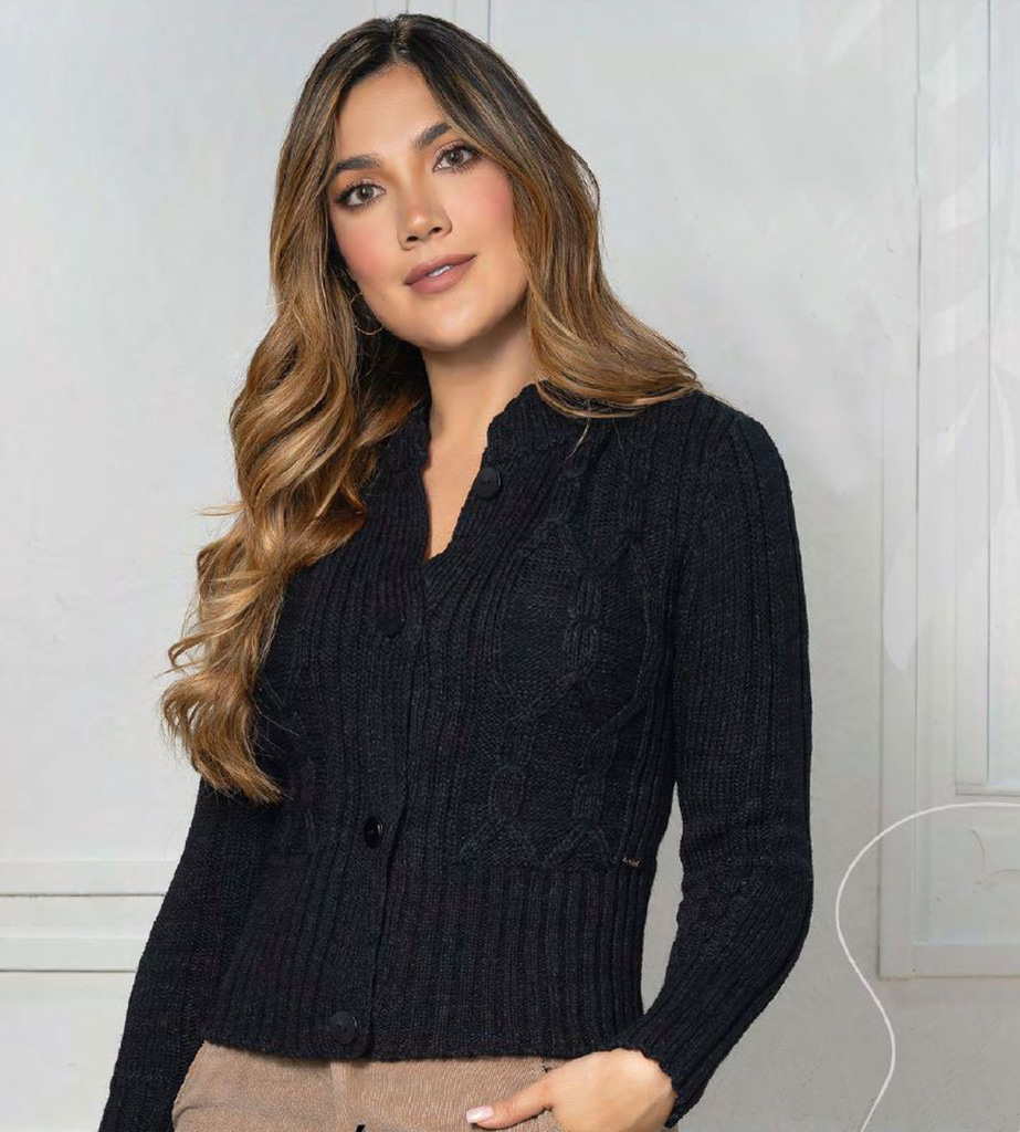 sweater botones abierto